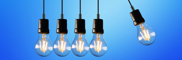 a newton's cradle but with light bulbs